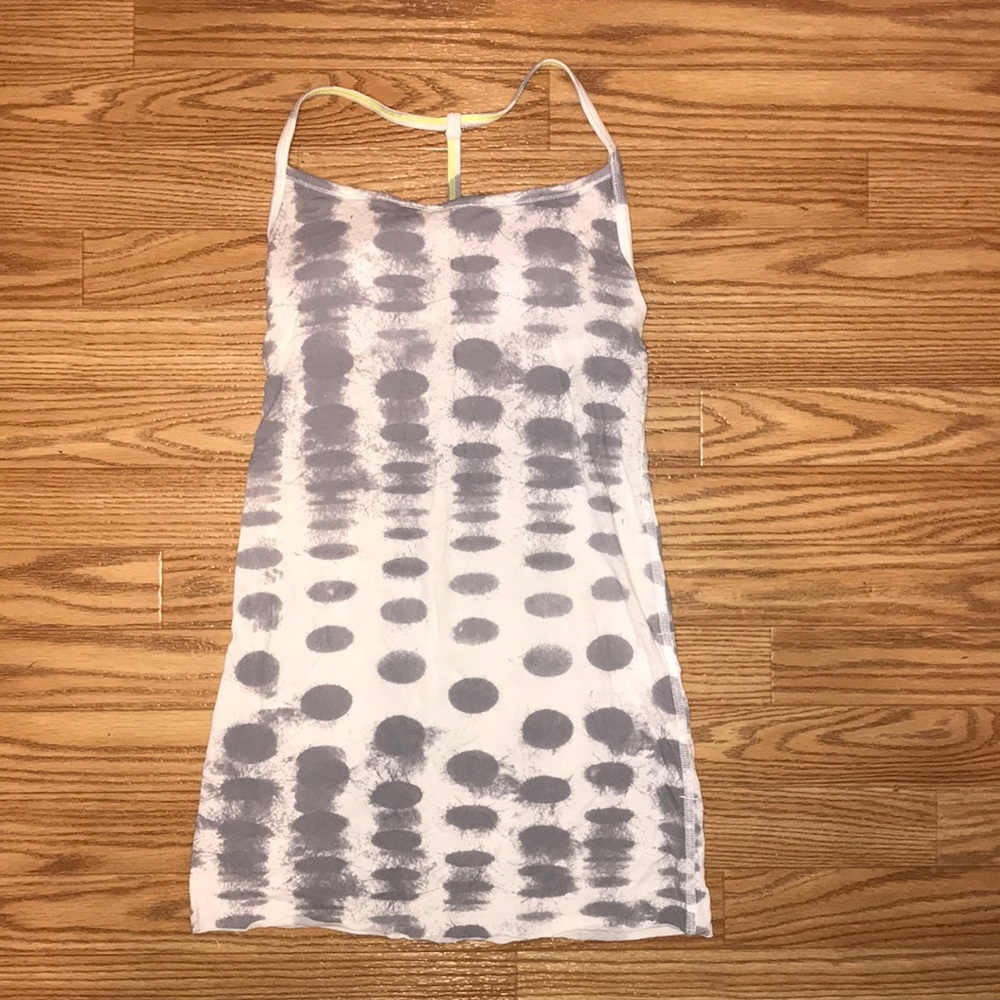 🌟🌟🌟 Lululemon workout top with built-in bra!